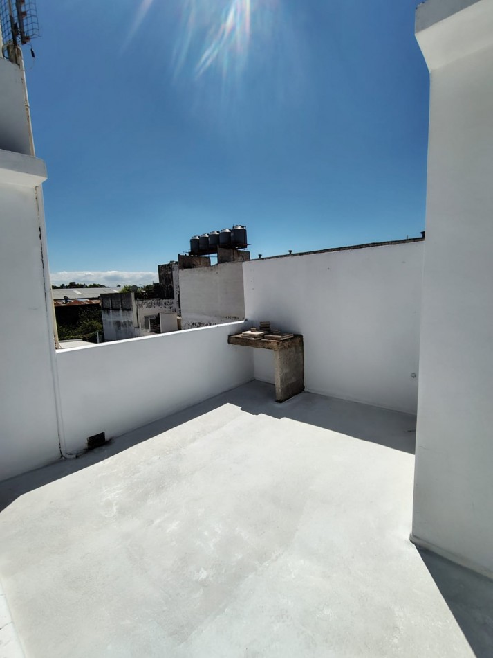 Departamento con terraza y asador