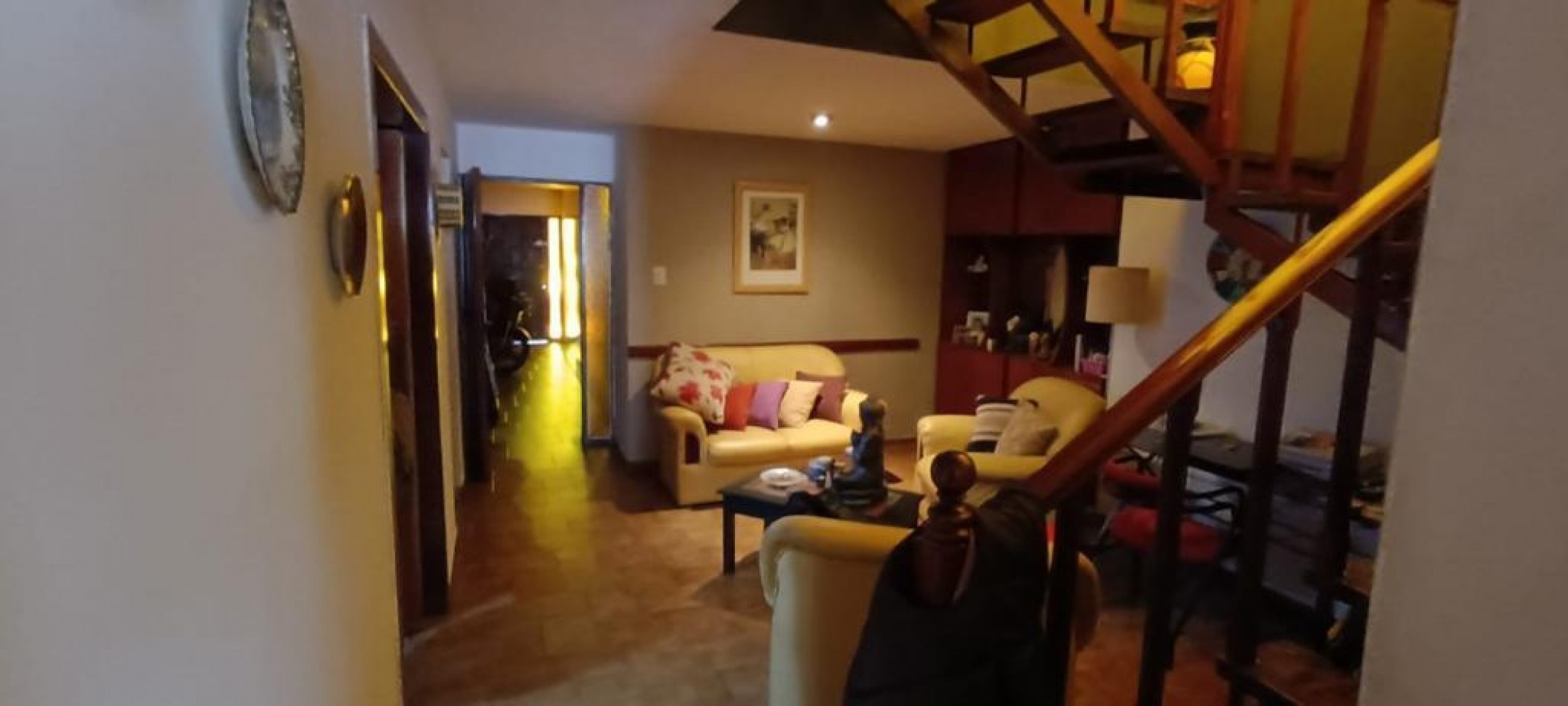 Casa De 3 Habitaciones con Cochera, Apta Credito!