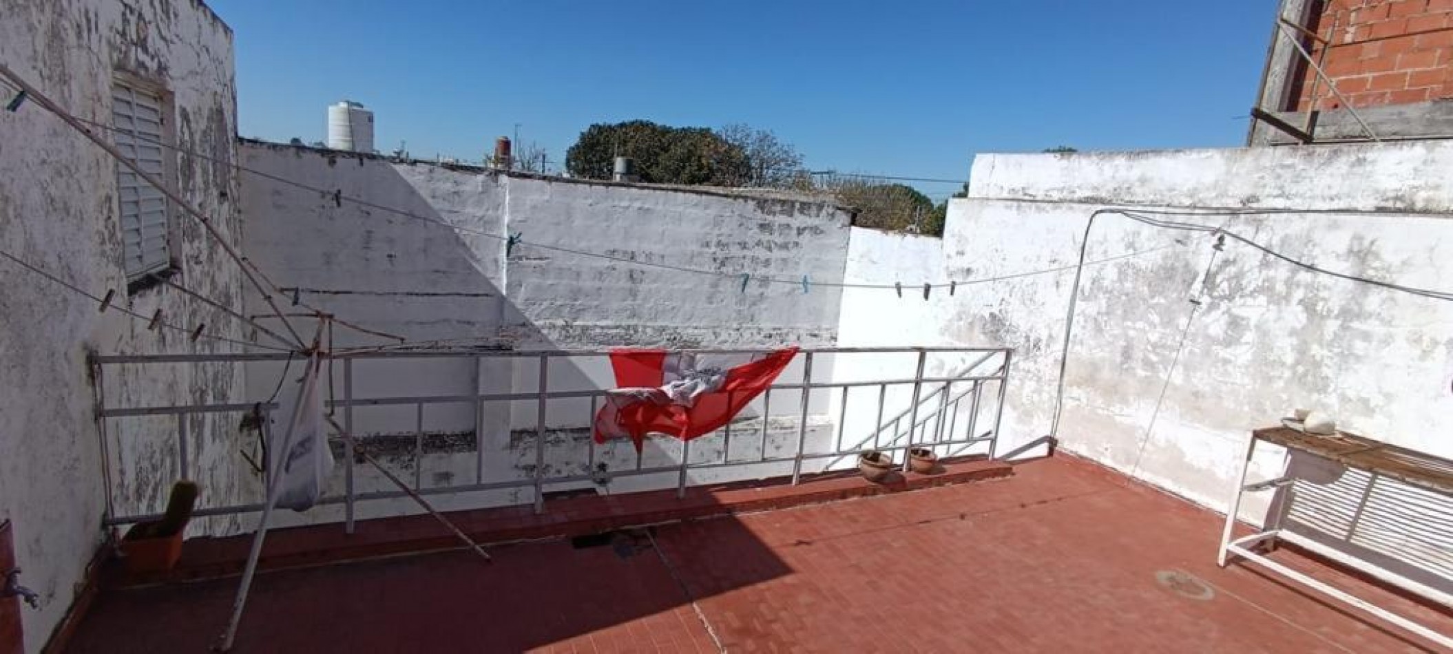 Casa De 3 Habitaciones con Cochera, Apta Credito!