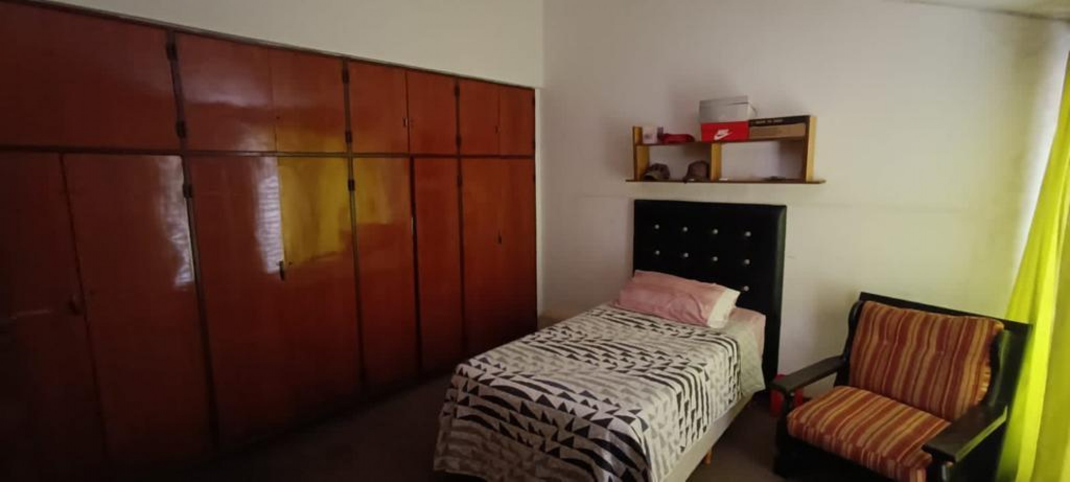 Casa De 3 Habitaciones con Cochera, Apta Credito!