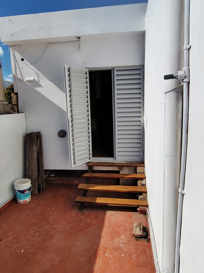 Departamento con terraza! Excelente! 